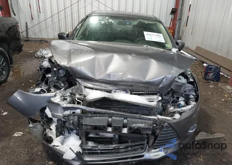 2012 Ford Focus Se z USA, uszkodzony, nr VIN 1FAHP3F26CL470972